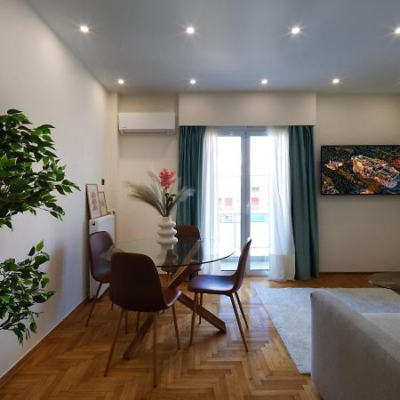 Metro Fix Apartment Atene Esterno foto